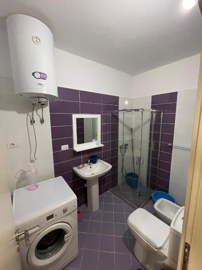 E.I.R Apartments Vlorë Buitenkant foto