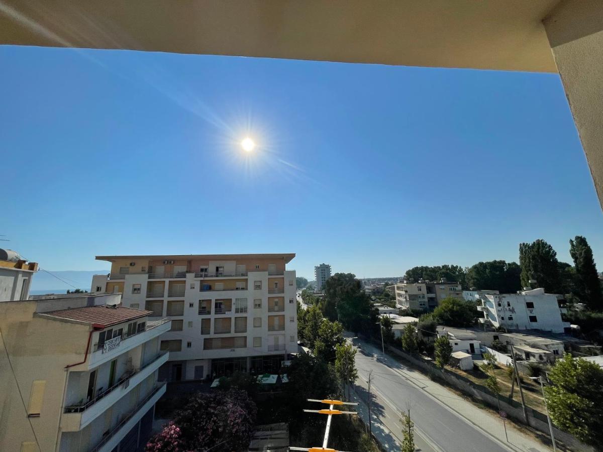 E.I.R Apartments Vlorë Buitenkant foto