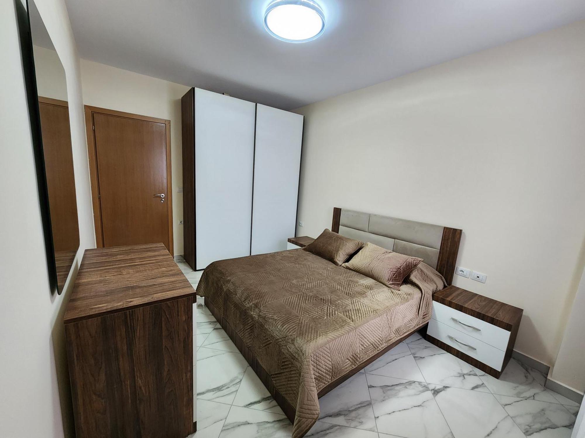 E.I.R Apartments Vlorë Buitenkant foto
